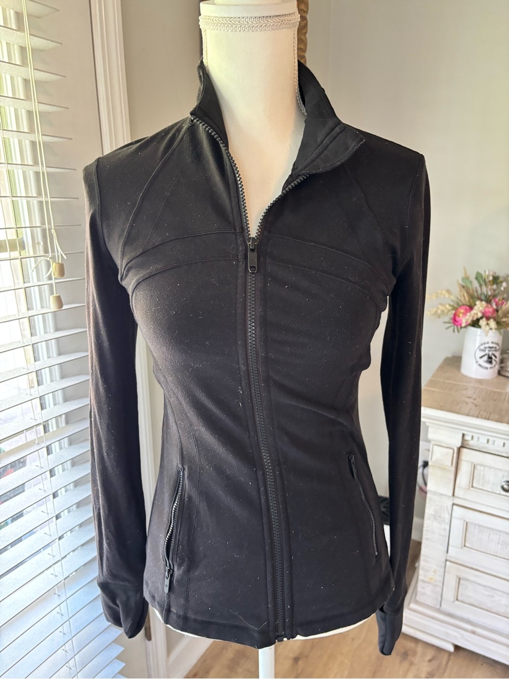Lululemon Define jacket black size 6
